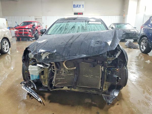 2015 KIA CADENZA