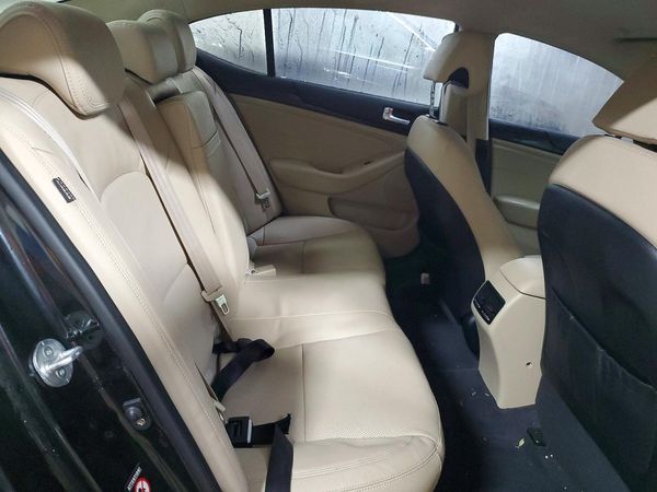 2015 KIA CADENZA