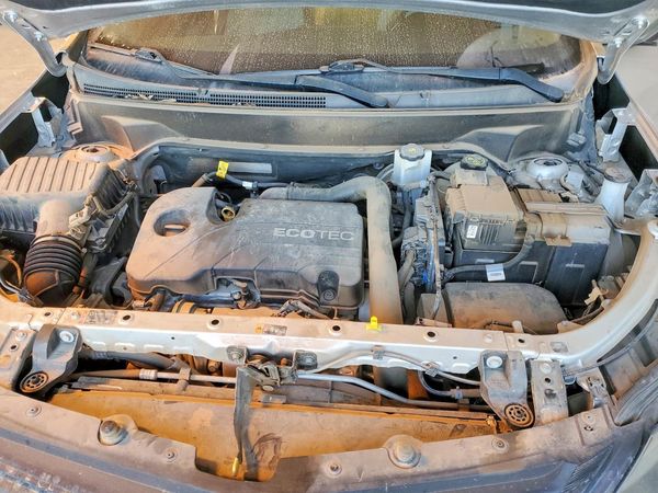 2019 CHEVROLET EQUINOX LS — Engine bay