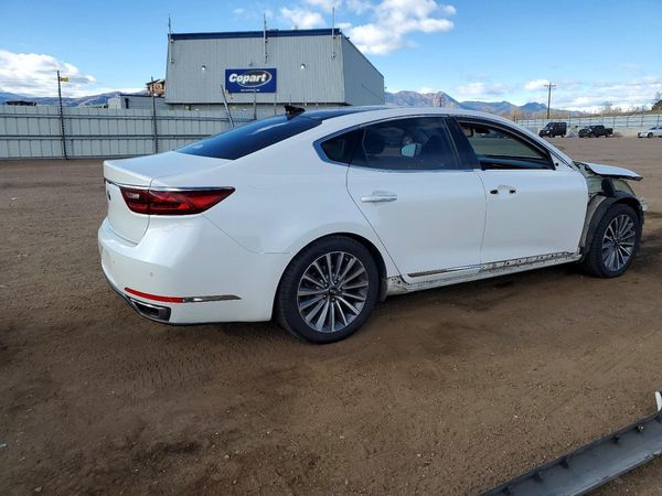 2017 KIA CADENZA
