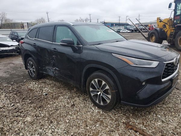 2021 TOYOTA HIGHLANDER