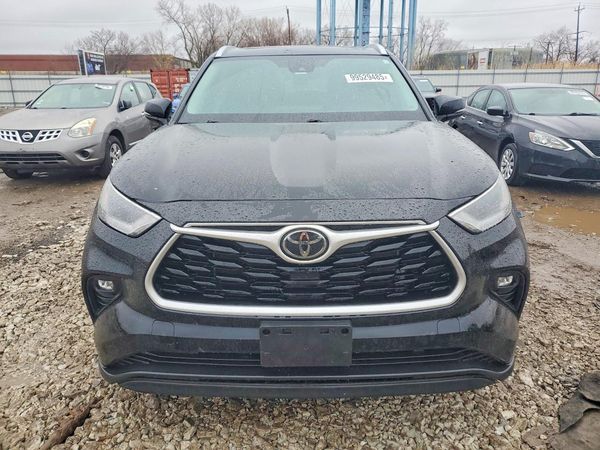 2021 TOYOTA HIGHLANDER