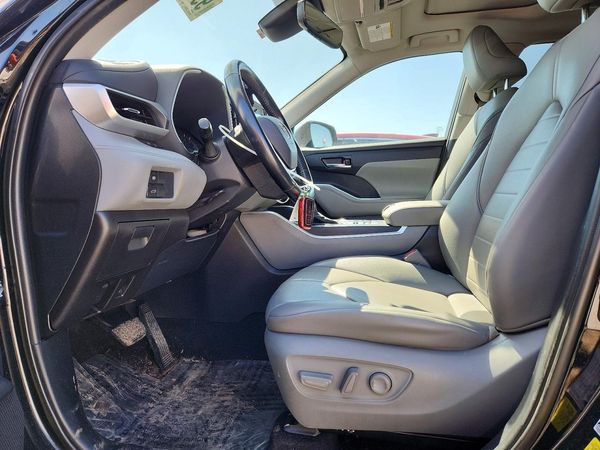 2021 TOYOTA HIGHLANDER