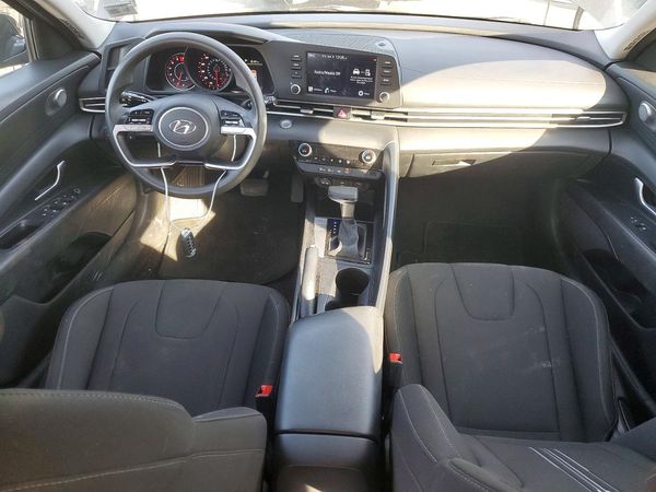2021 HYUNDAI ELANTRA