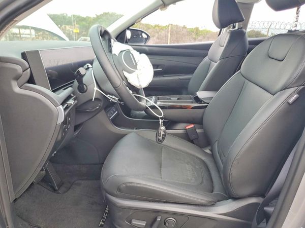 2025 HYUNDAI TUCSON SEL Convenience — DENT