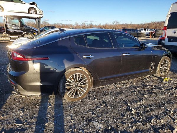 2019 KIA STINGER