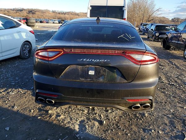2019 KIA STINGER