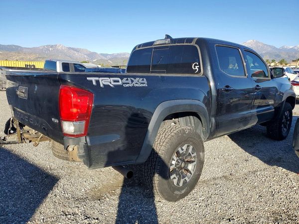 2017 TOYOTA TACOMA