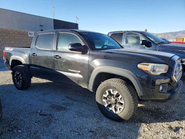 2017 TOYOTA TACOMA