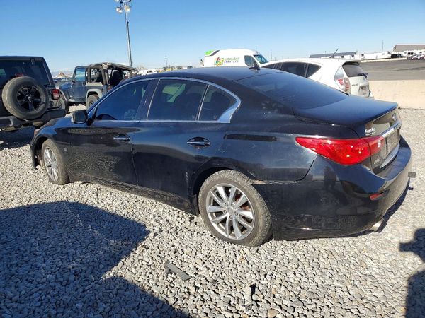 2015 INFINITI Q50