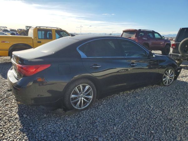 2015 INFINITI Q50