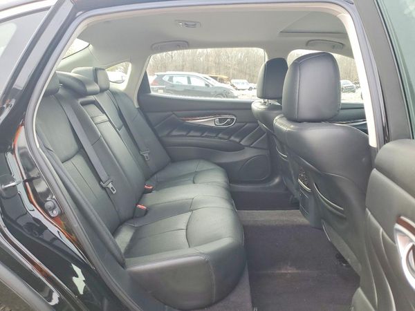 2018 INFINITI Q70L