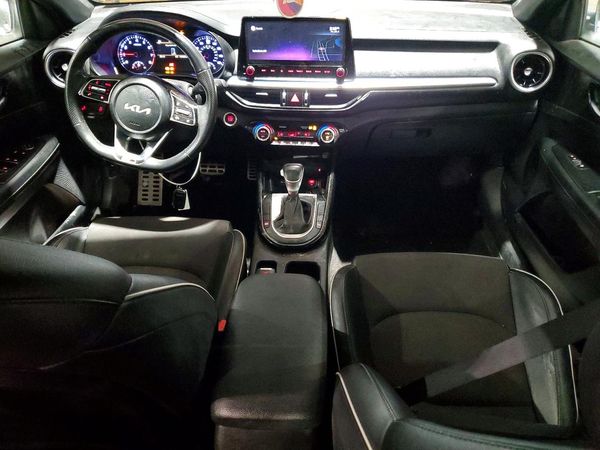 2022 KIA FORTE GT Line