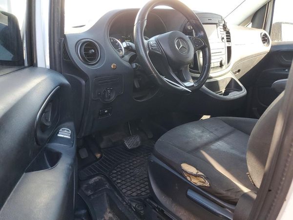 2019 MERCEDES-BENZ METRIS