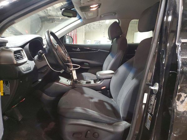 2017 KIA SORENTO L, LX