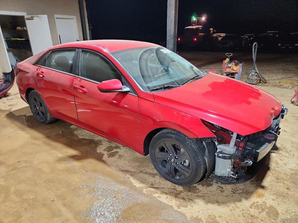 2022 HYUNDAI ELANTRA SEL w/Convenience Pkg
