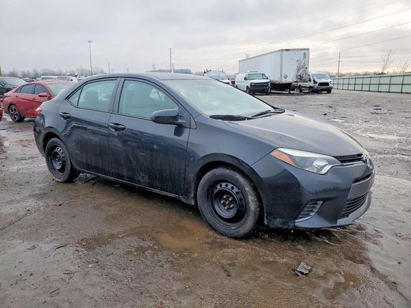 2015 TOYOTA COROLLA