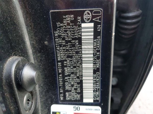 2015 TOYOTA COROLLA