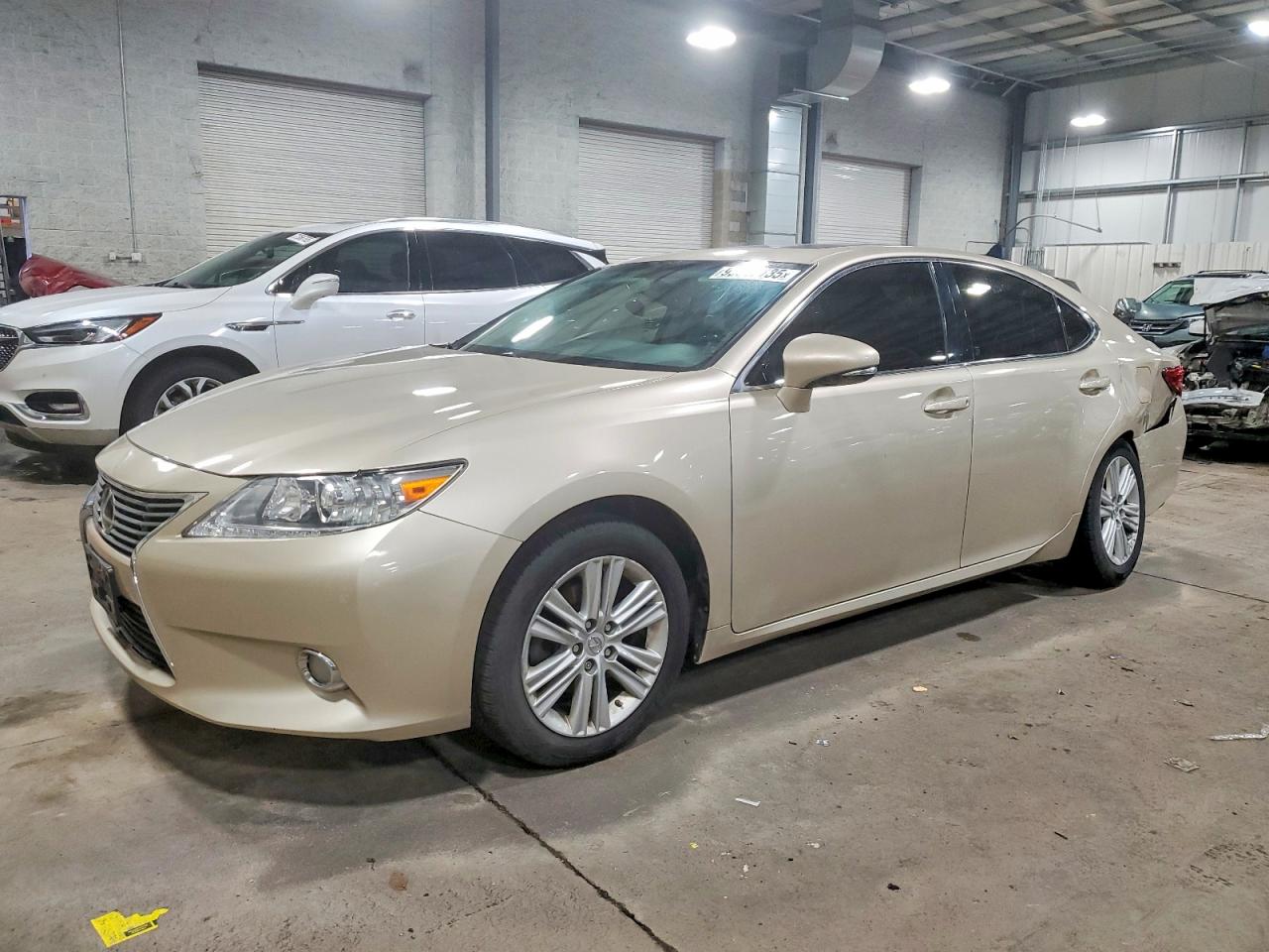 2015 LEXUS ES