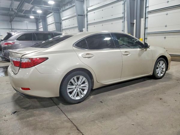 2015 LEXUS ES