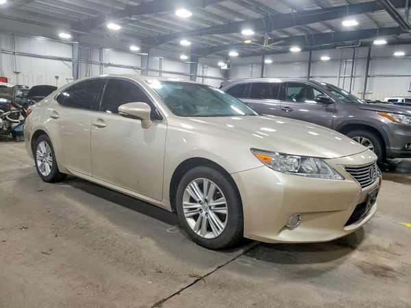 2015 LEXUS ES
