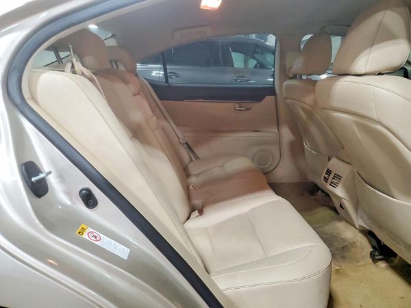 2015 LEXUS ES
