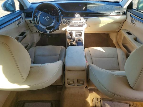 2013 LEXUS ES