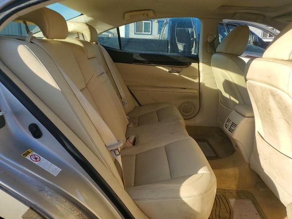 2013 LEXUS ES