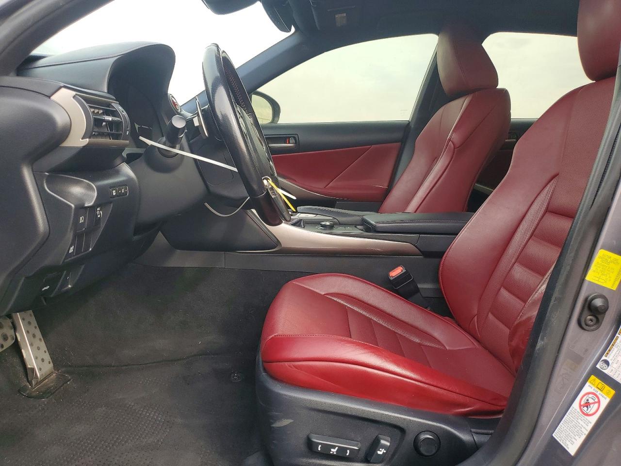 2017 LEXUS IS 200t