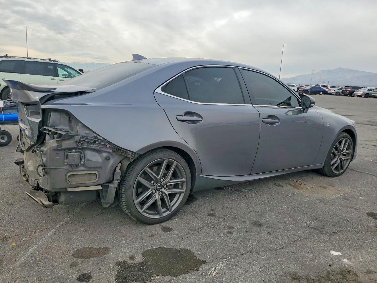 2017 LEXUS IS 200t