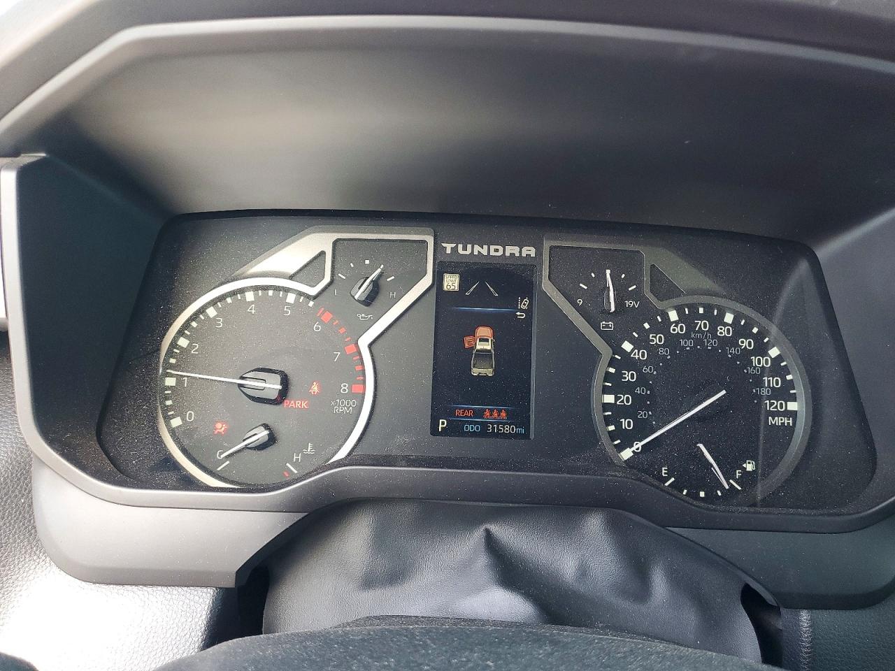 2024 TOYOTA TUNDRA SR5