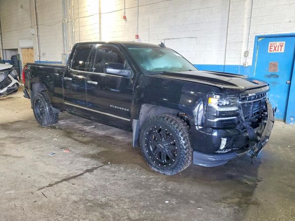 2018 CHEVROLET SILVERADO LTZ — Passenger 3/4