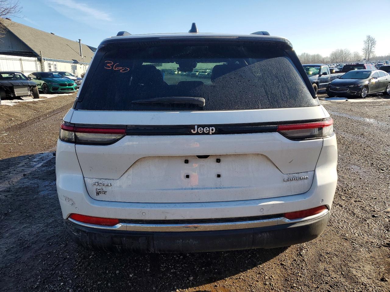 2025 JEEP GRAND CHEROKEE Laredo, Altitude