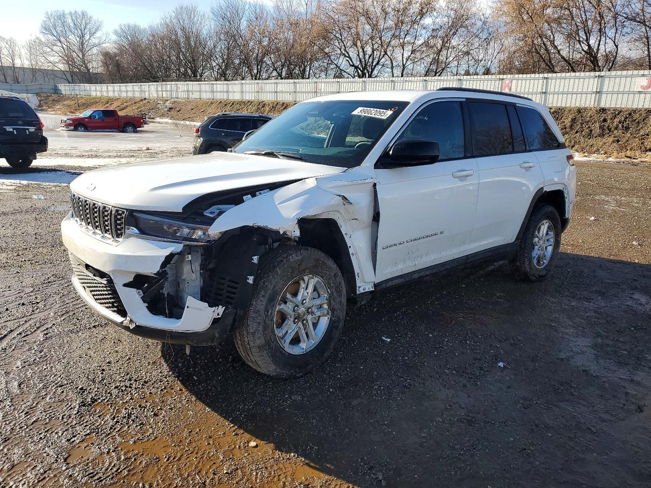 2025 JEEP GRAND CHEROKEE Laredo, Altitude