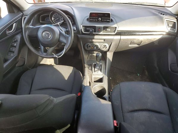 2015 MAZDA 3 SV/Base
