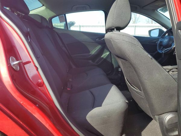 2015 MAZDA 3 SV/Base