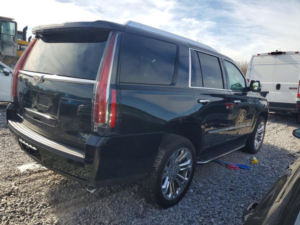 2018 CADILLAC ESCALADE