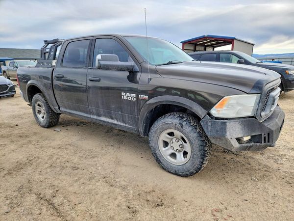 2014 RAM 1500 SLT CREW CAB 4X4