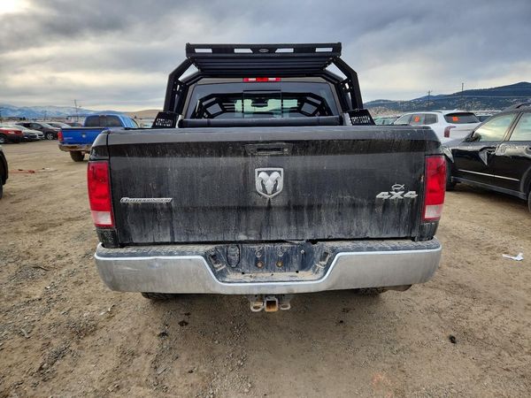 2014 RAM 1500 SLT CREW CAB 4X4