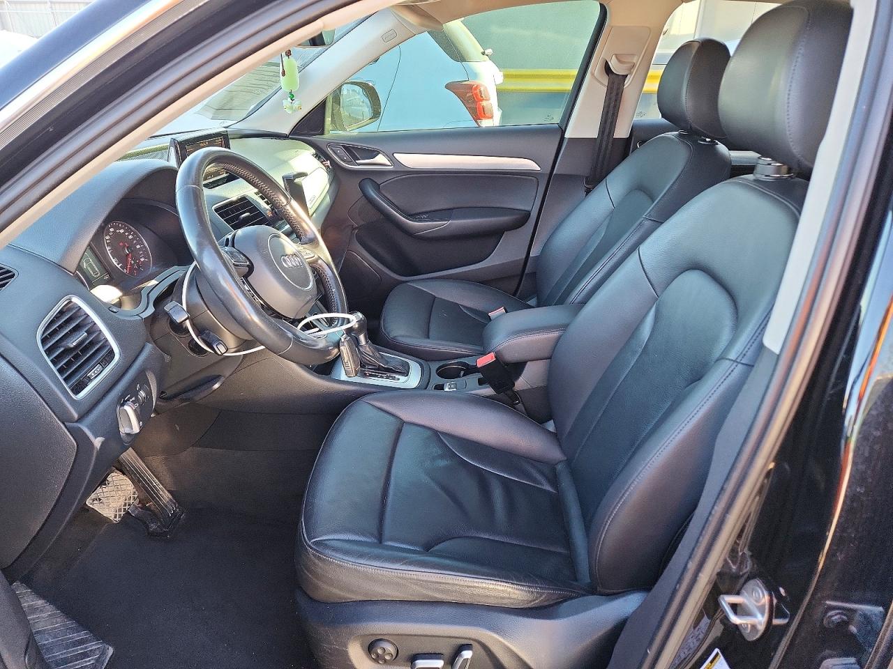 2016 AUDI Q3 quattro Premium Plus