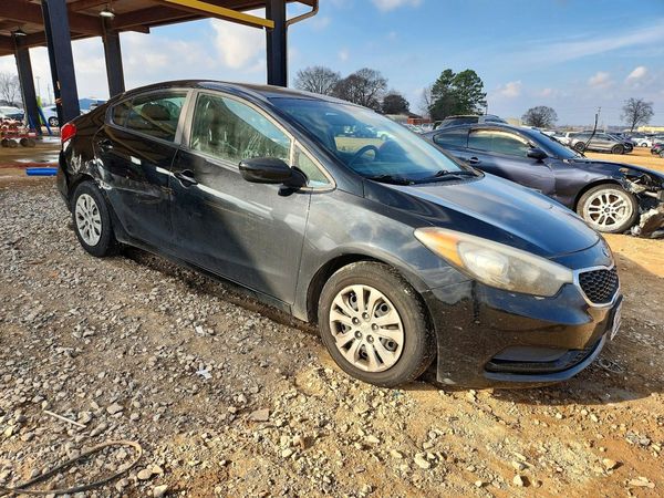 2016 KIA FORTE GL (Middle-Low Grade)