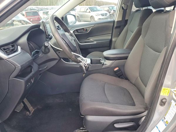 2022 TOYOTA RAV4 LE