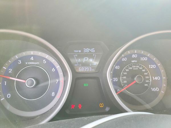 2015 HYUNDAI ELANTRA