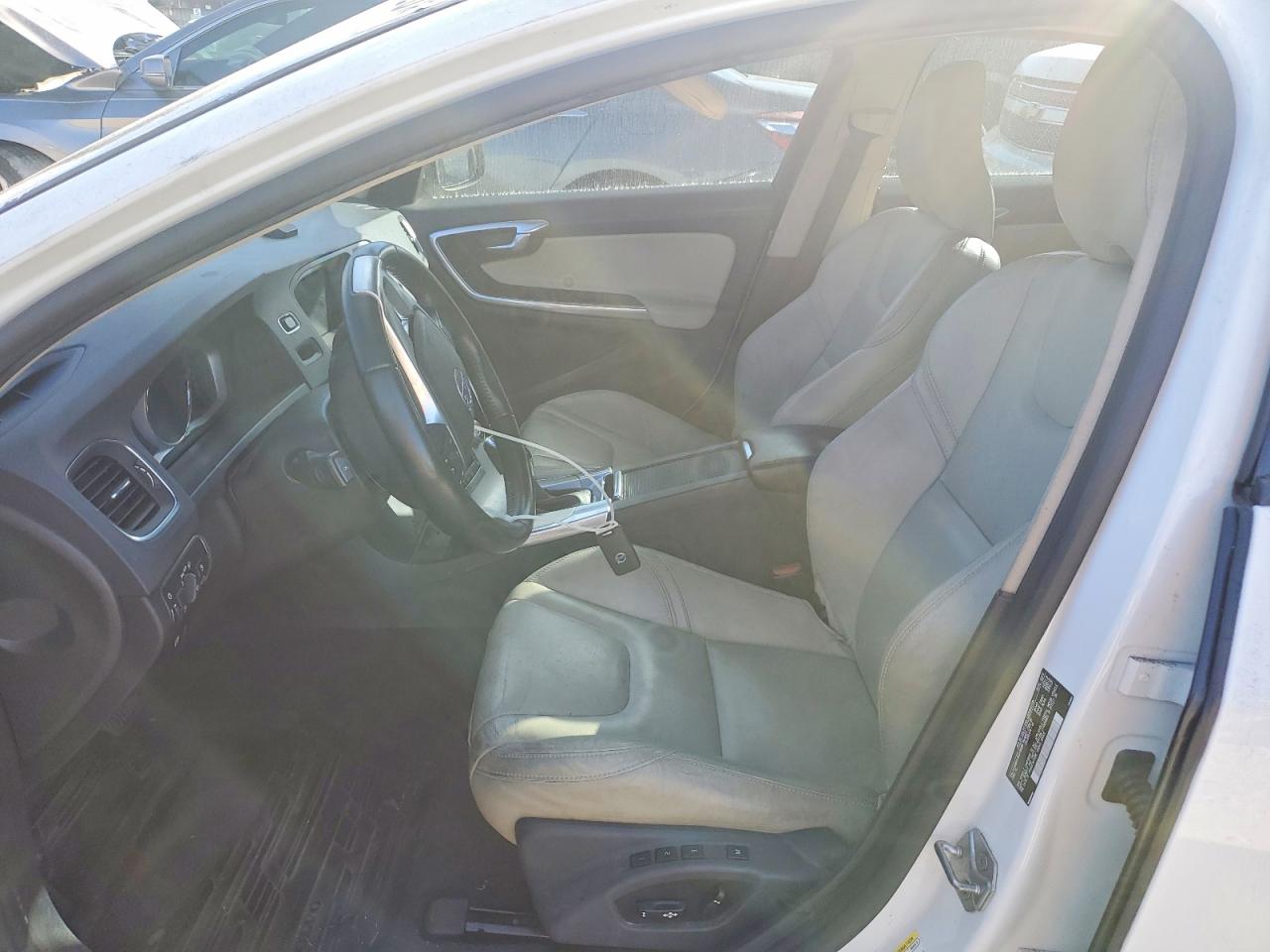 2017 VOLVO S60 Dynamic